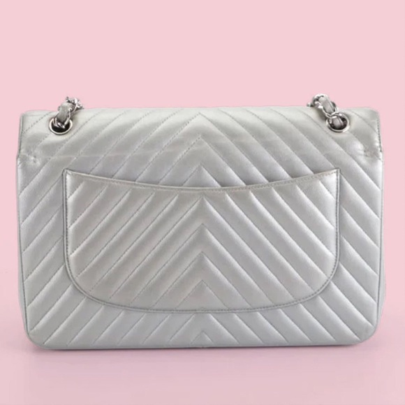 SOLD - Chanel Caviar Classic Jumbo Chevron Double Flap Bag - Picture 4 of 9